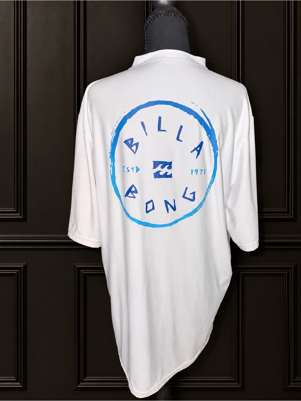 Billabong Men’s XXL White Loose Fit UPF 50 Rash Guard Surf Shirt Blue Logo